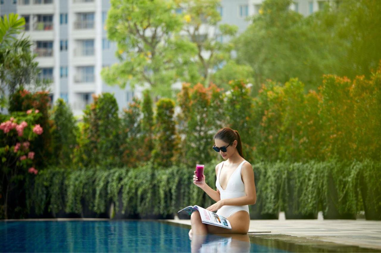 The Westin Surabaya Hotel Buitenkant foto