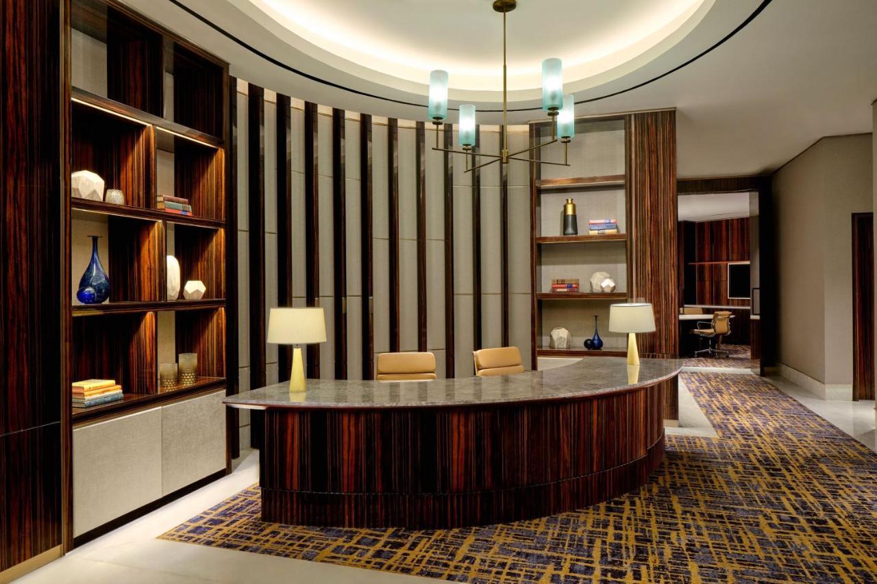 The Westin Surabaya Hotel Buitenkant foto