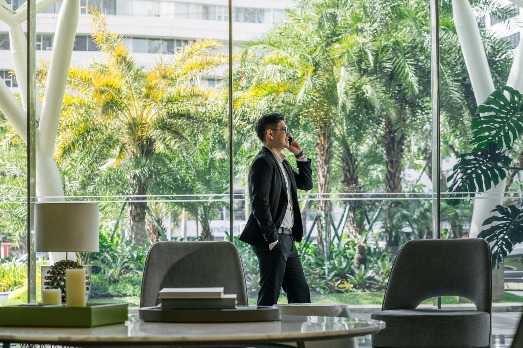 The Westin Surabaya Hotel Buitenkant foto